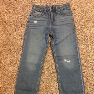 Target Art’ Class Distressed Blue Jeans youth size 8 New without Tags
